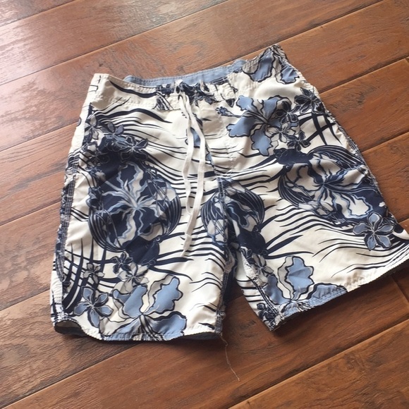 - Old Navy Swim Trunks - Size Small - Picture 1 of 8